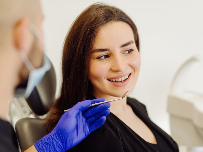 how dental crowns restore damaged or weak teeth
